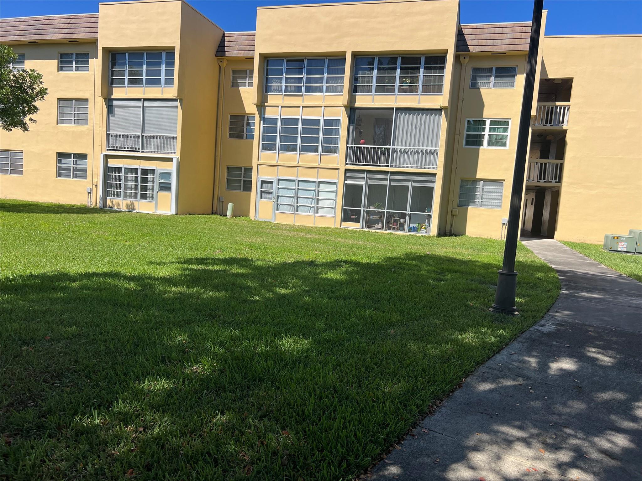 Bermuda Club - Residential