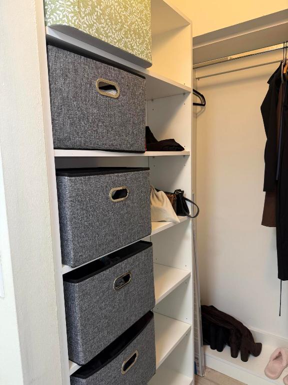 Holiday Village - Residential Lease