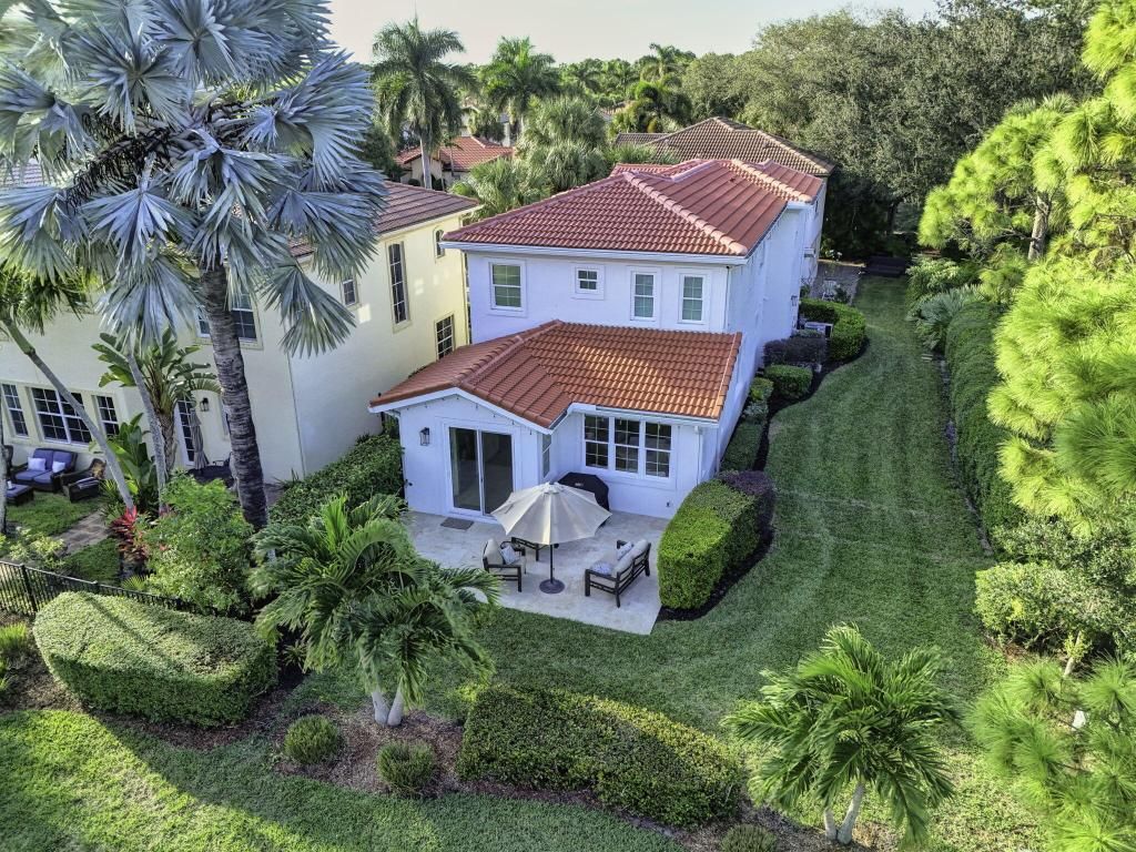 Photo of 562 Tomahawk Court, Palm Beach Gardens, FL 33410 (MLS # R11145585)