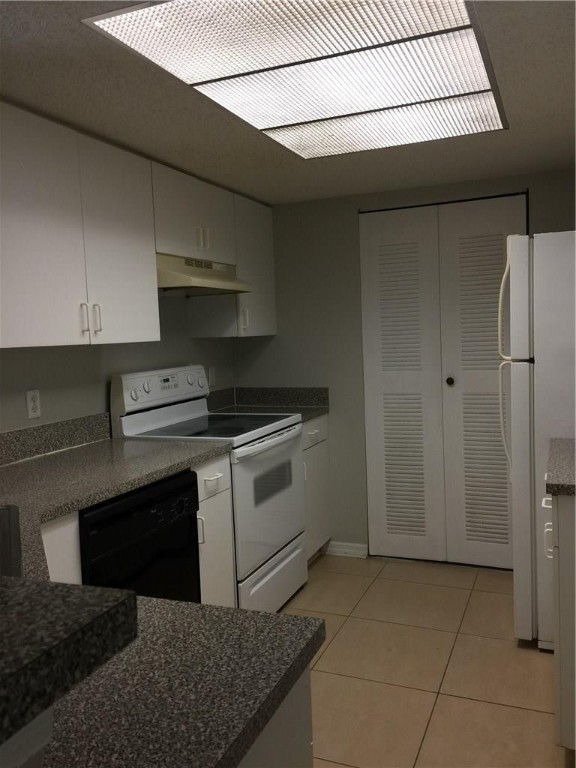 EVERGREEN LAKES - Residential
