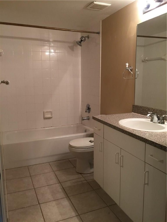 EVERGREEN LAKES - Residential