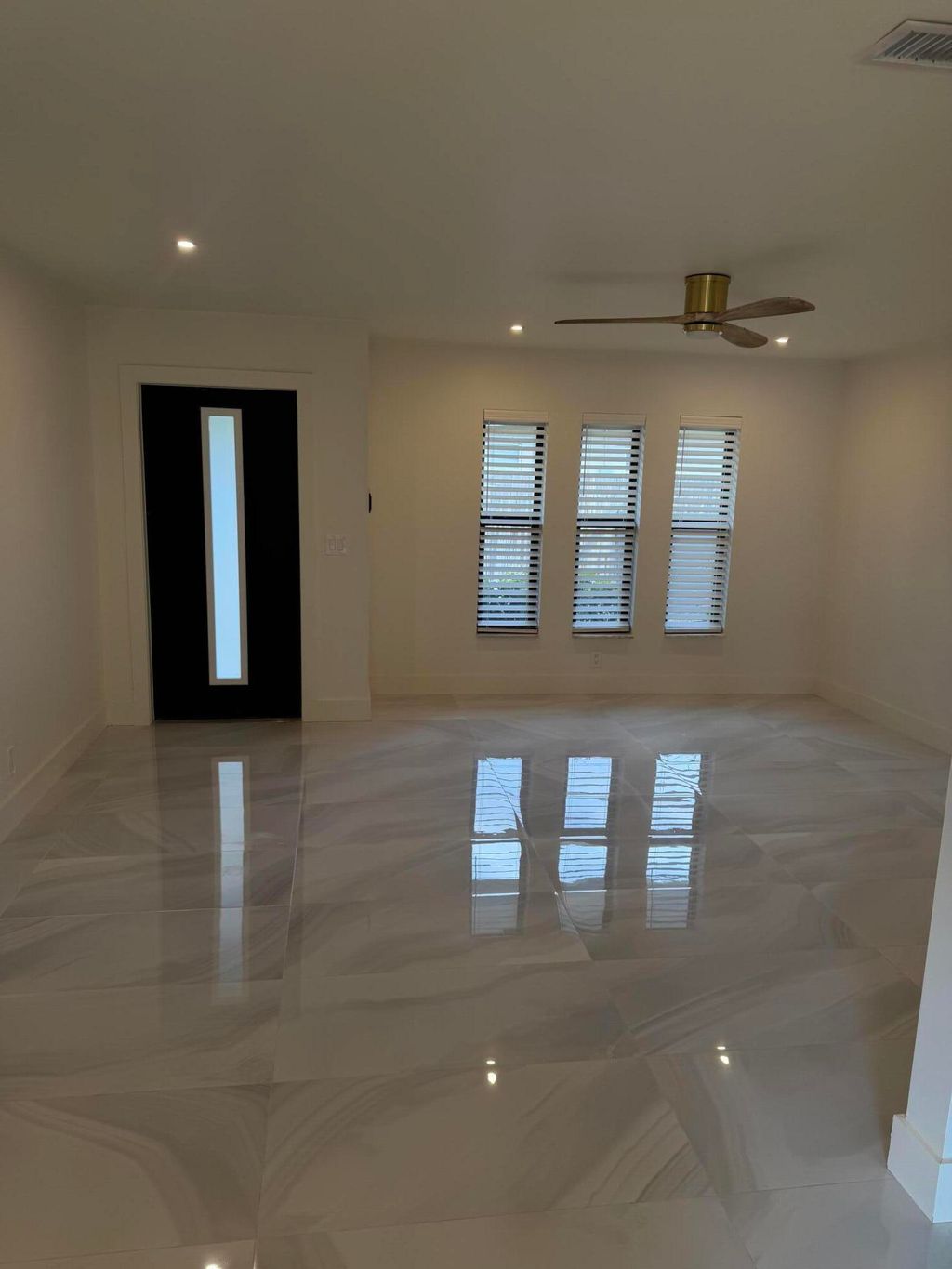 Photo of 9287 Sunrise Drive #9287, West Palm Beach, FL 33403 (MLS # R11165870)