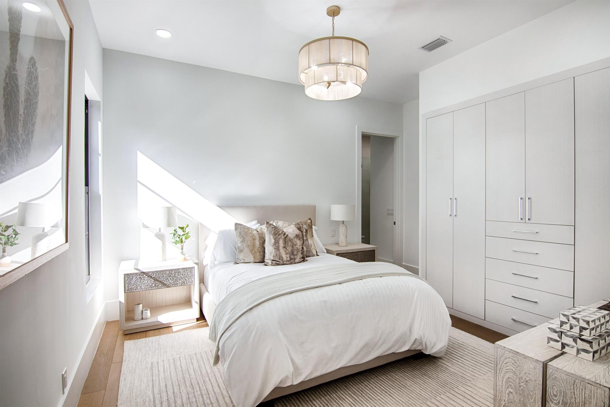 EAGLES LANDING OF P B POL - Residential