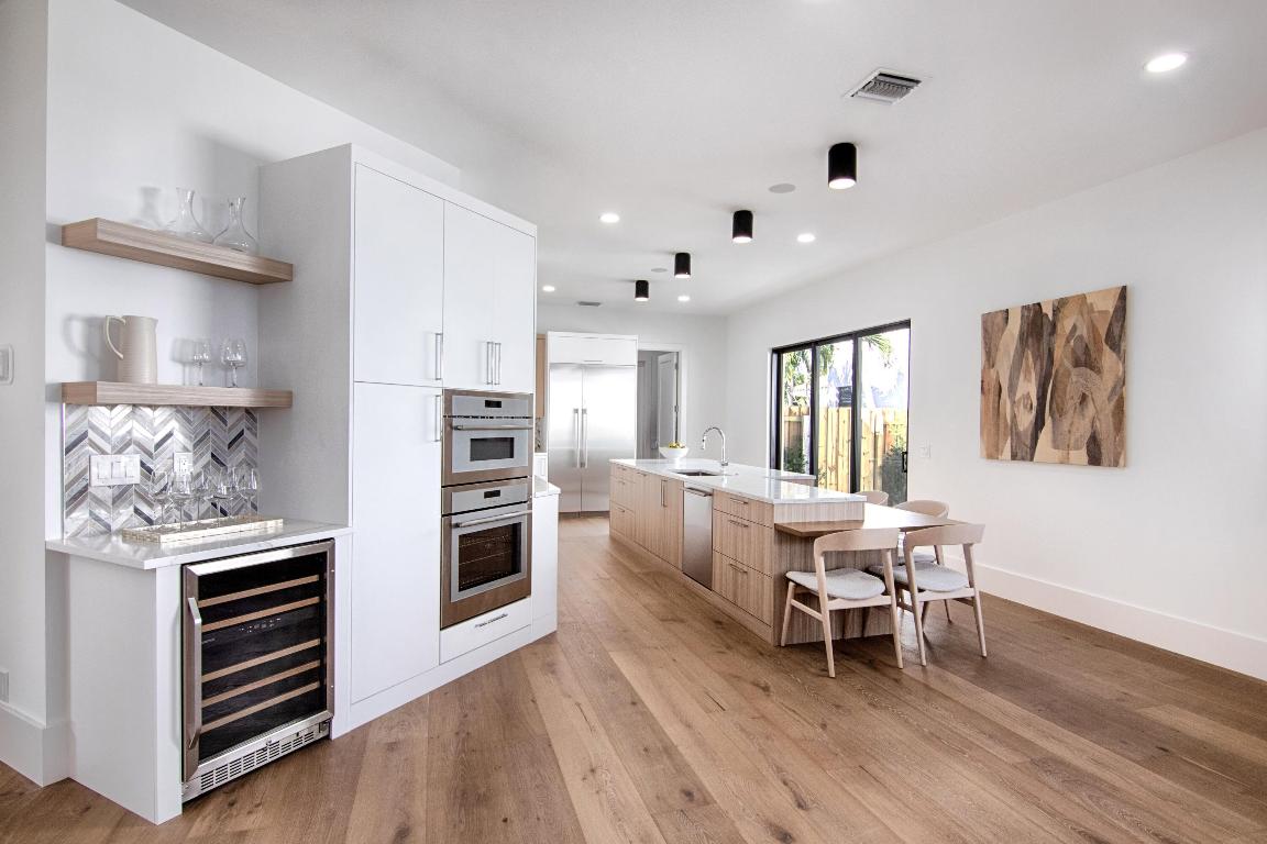 EAGLES LANDING OF P B POLO AND COUNTRY CLUB - Residential