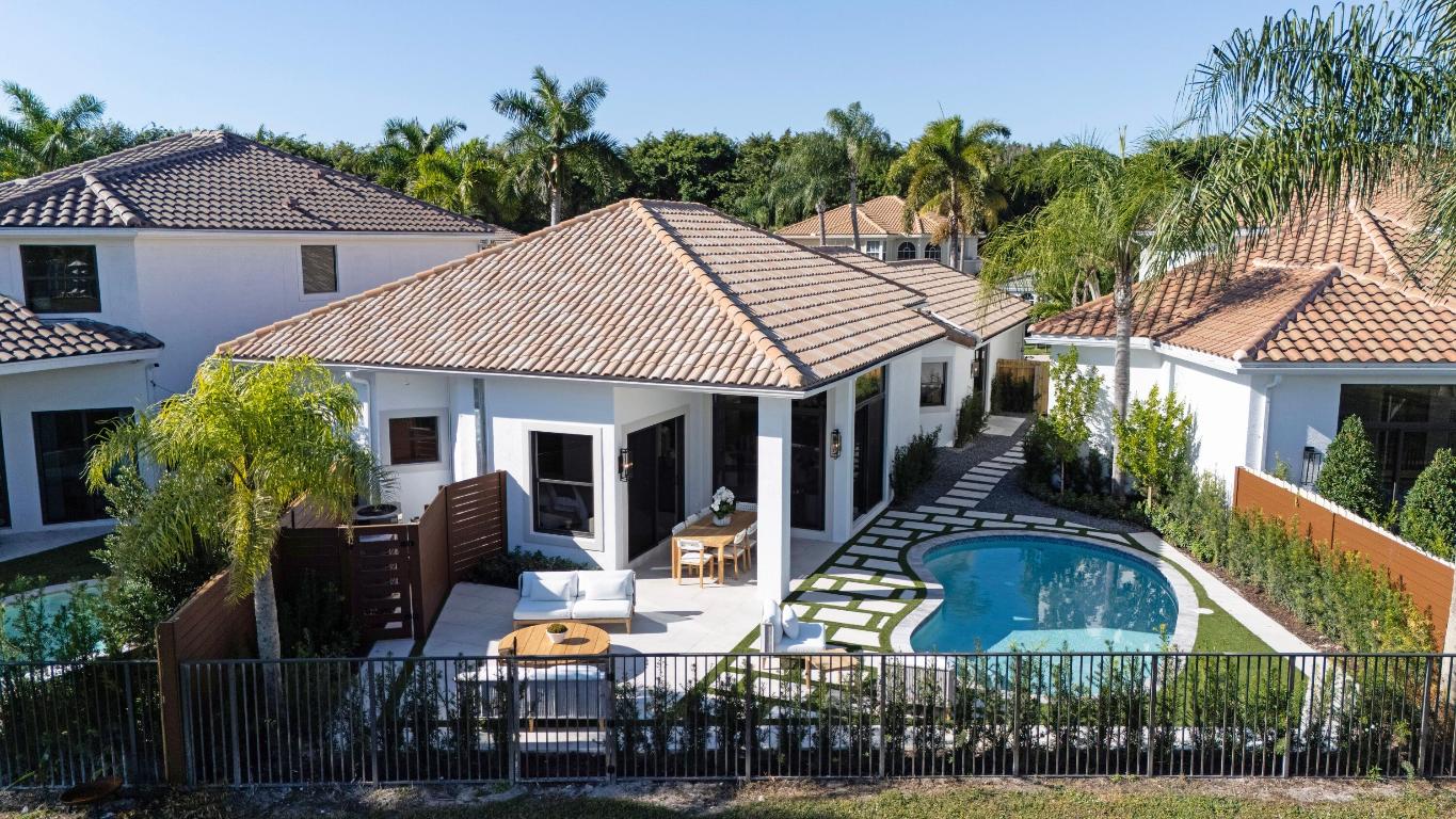 EAGLES LANDING OF P B POLO AND COUNTRY CLUB - Residential