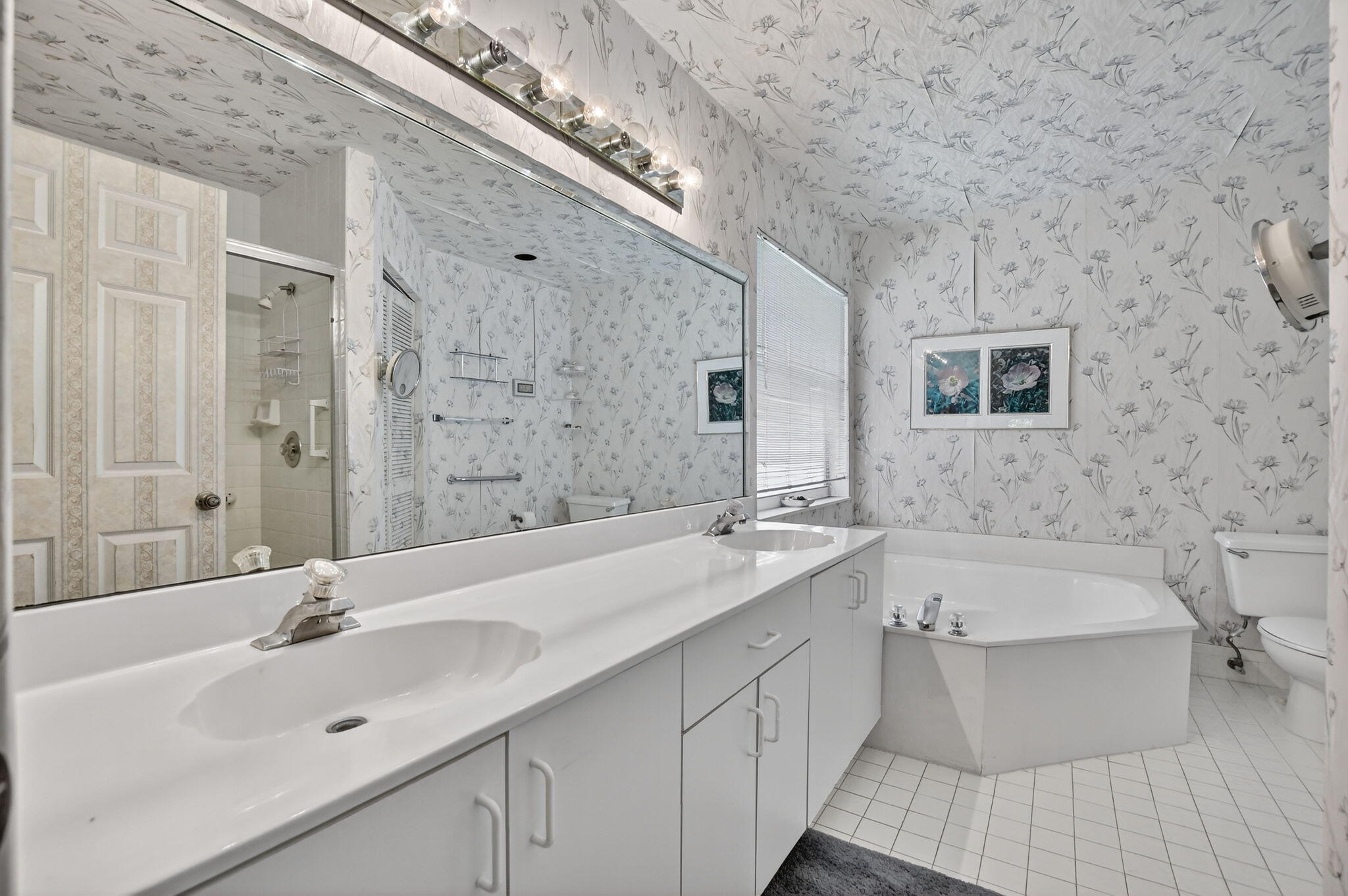 PALM ISLES I, II AND III CONDOS - Residential