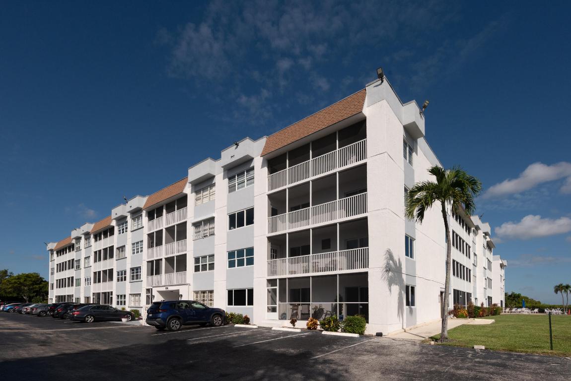 PALM LAKE 1 CONDO - Residential