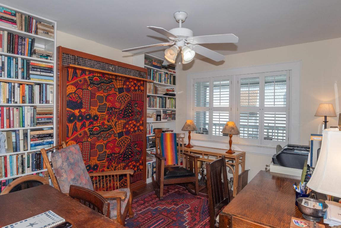 PALM LAKE 1 CONDO - Residential