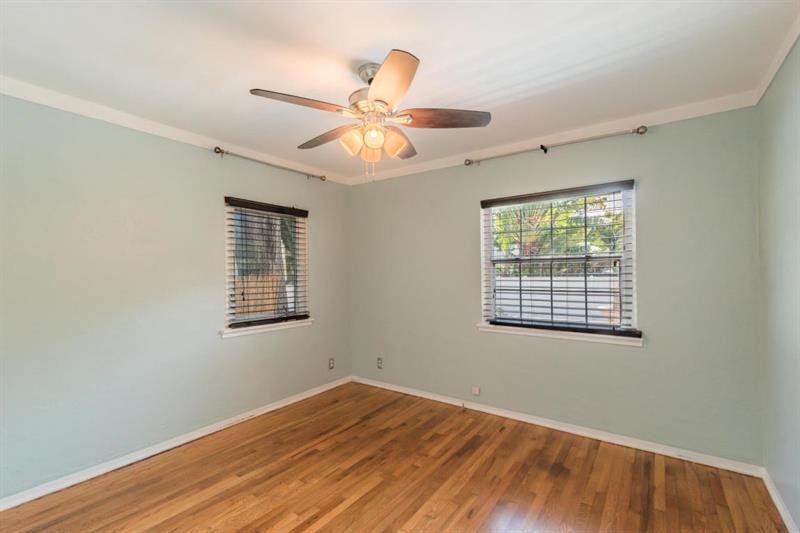 HOLMBERG & MC KEES - Residential Lease
