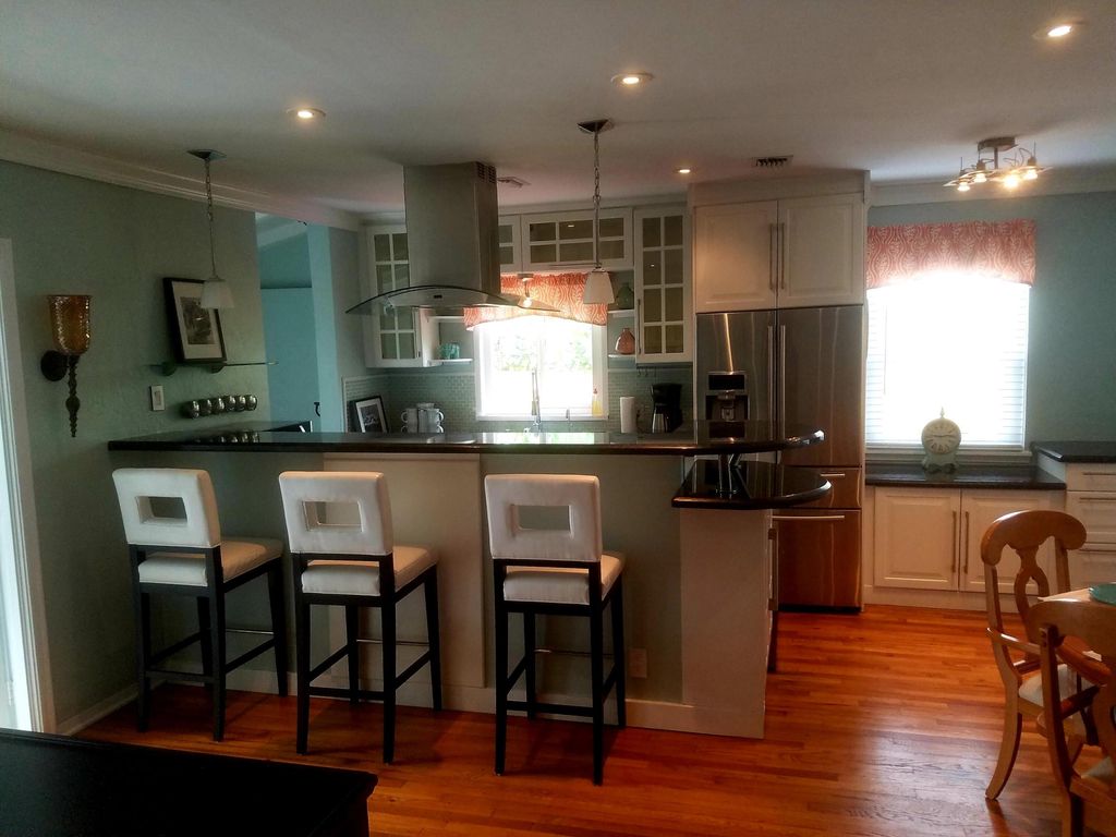 Photo of 415 NE 8th Avenue, Fort Lauderdale, FL 33301 (MLS # B26034740)