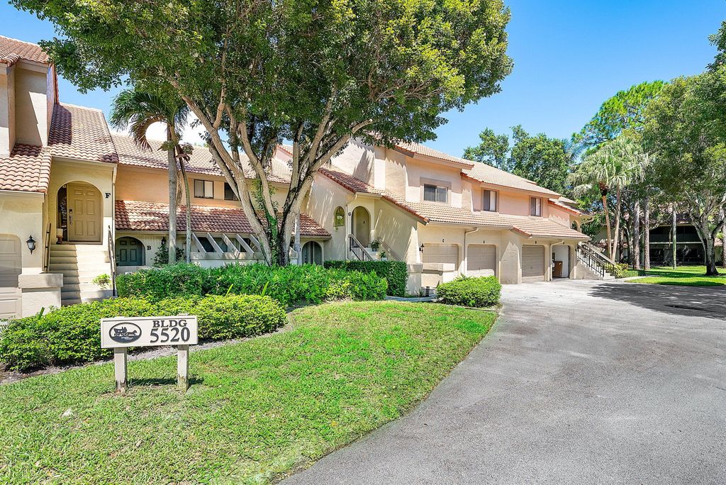 Photo of 5520 Coach House Circle #C, Boca Raton, FL 33486 (MLS # R11127914)