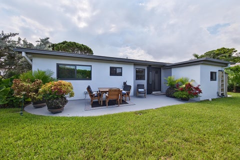 Tiny photo for 4850 NE 5TH Avenue, Oakland Park, FL 33334 (MLS # B26078675)