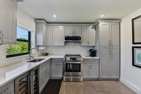 Tiny photo for 4850 NE 5TH Avenue, Oakland Park, FL 33334 (MLS # B26078675)
