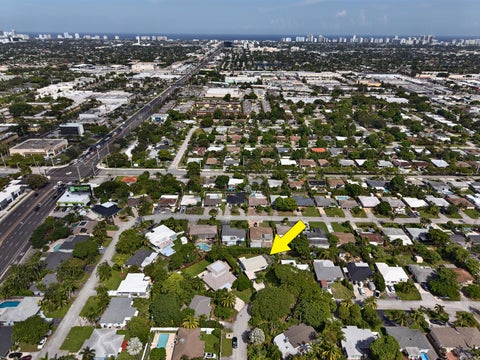 Tiny photo for 4850 NE 5TH Avenue, Oakland Park, FL 33334 (MLS # B26078675)