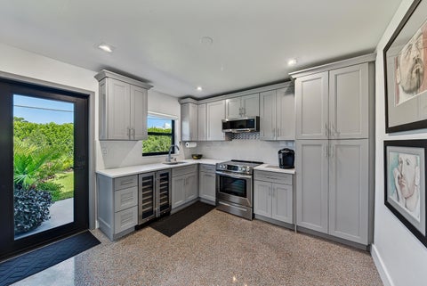 Tiny photo for 4850 NE 5TH Avenue, Oakland Park, FL 33334 (MLS # B26078675)