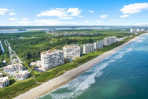 A home in Hutchinson Island