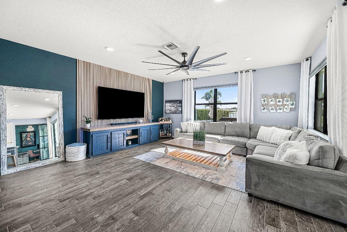 FIELDS AT GULFSTREAM POLO - Residential