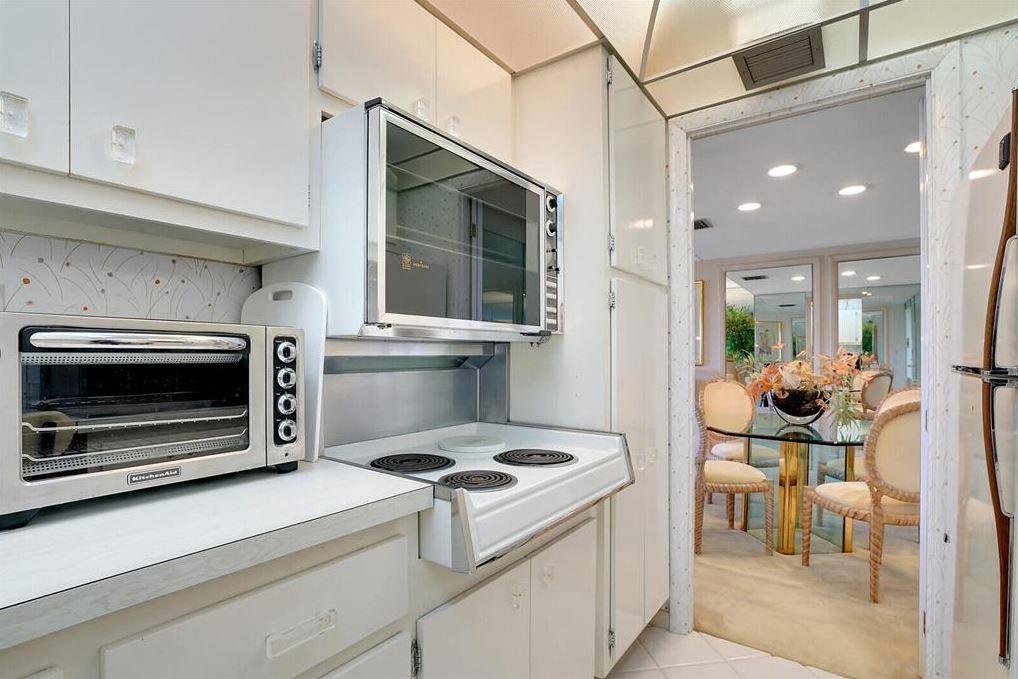 PORTOFINO CONDO PT OF LTS - Residential