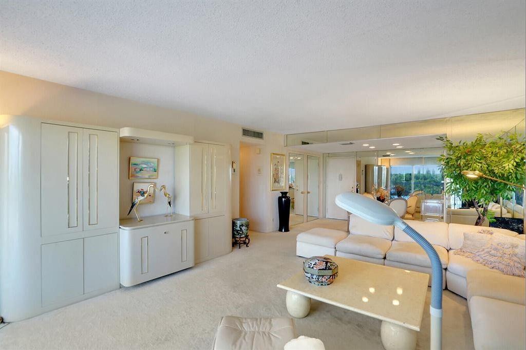 PORTOFINO CONDO PT OF LTS - Residential