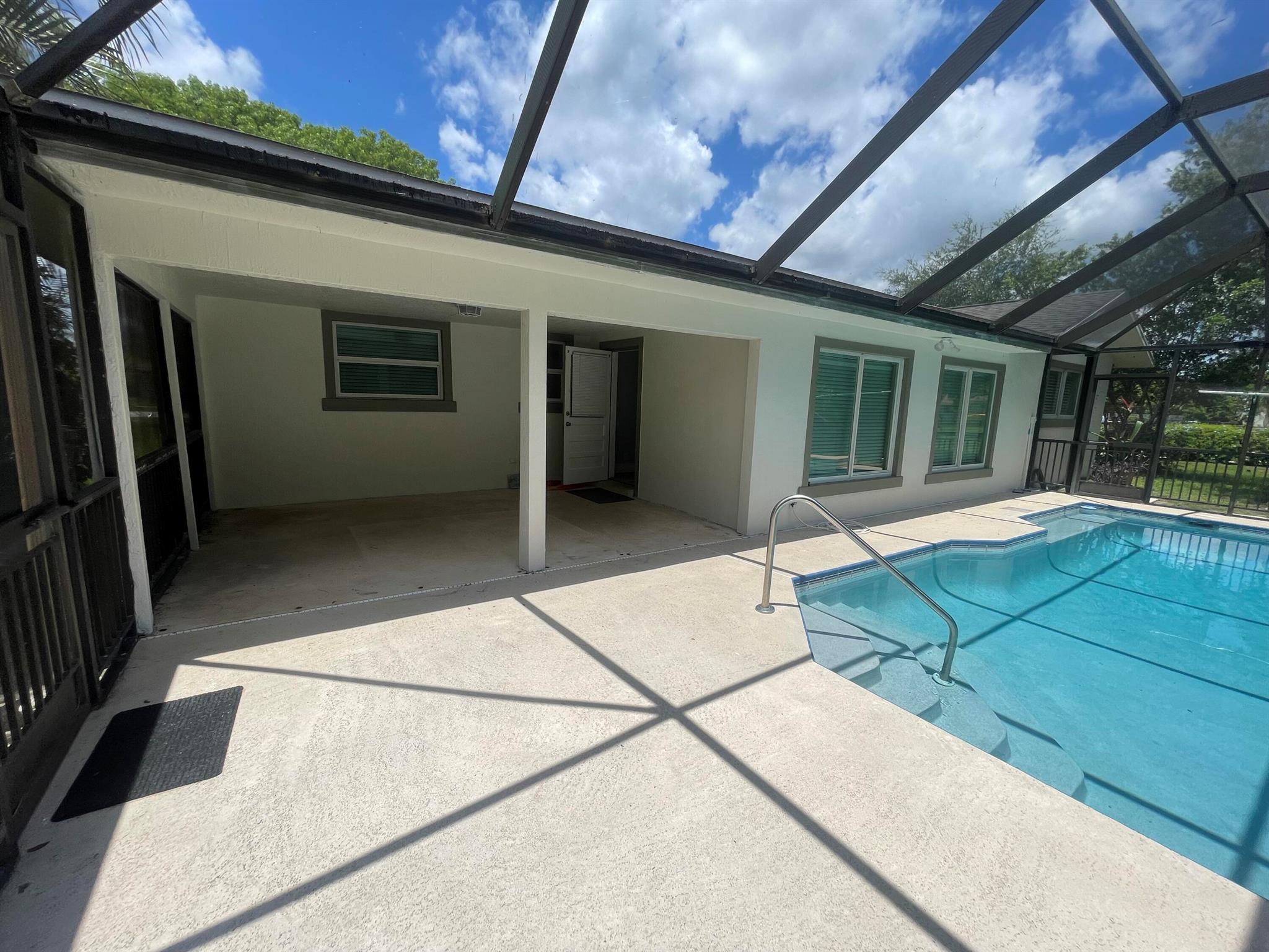 SOUTH SHORE 2 OF WELLINGT - Residential Lease