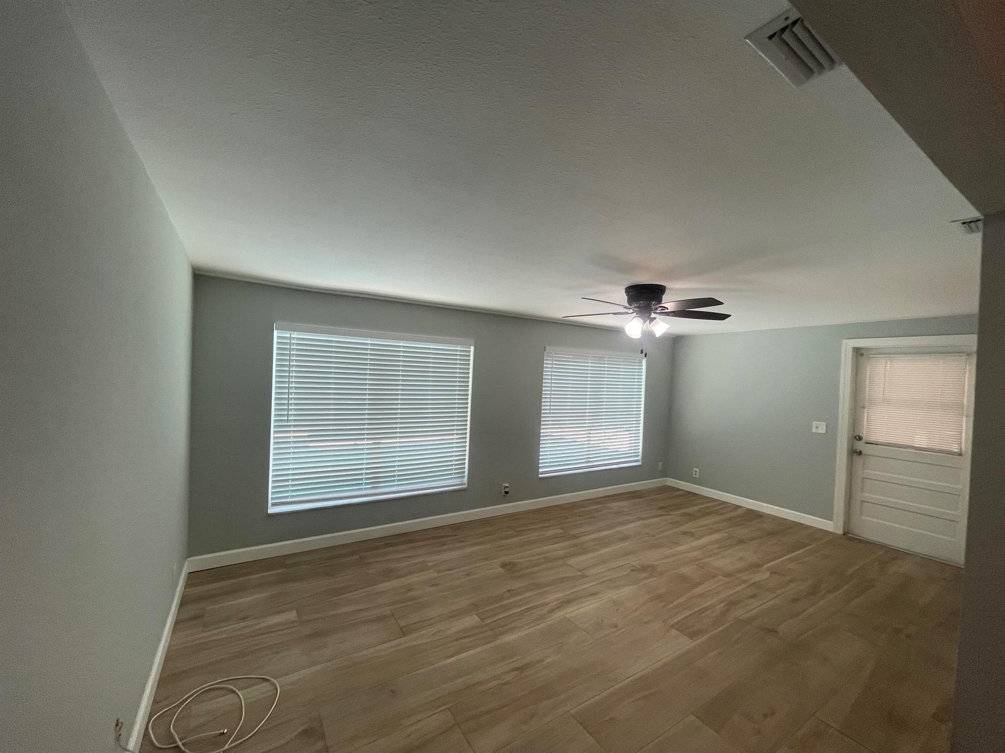 SOUTH SHORE 2 OF WELLINGT - Residential Lease