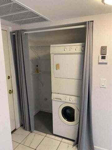 HOLIDAY VILLAGE - Residential