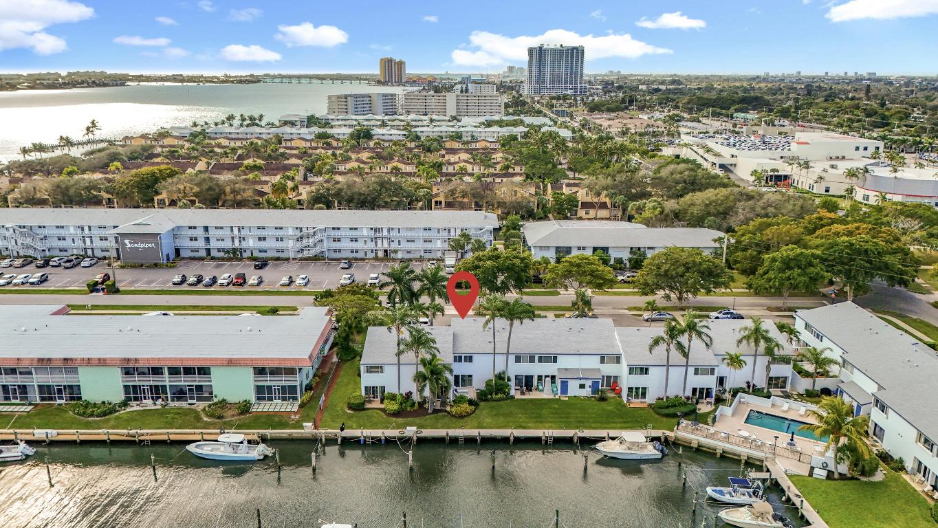 129 Lehane Terrace 137, North Palm Beach, FL, 33408/$374,990 1 129 Lehane Terrace 137