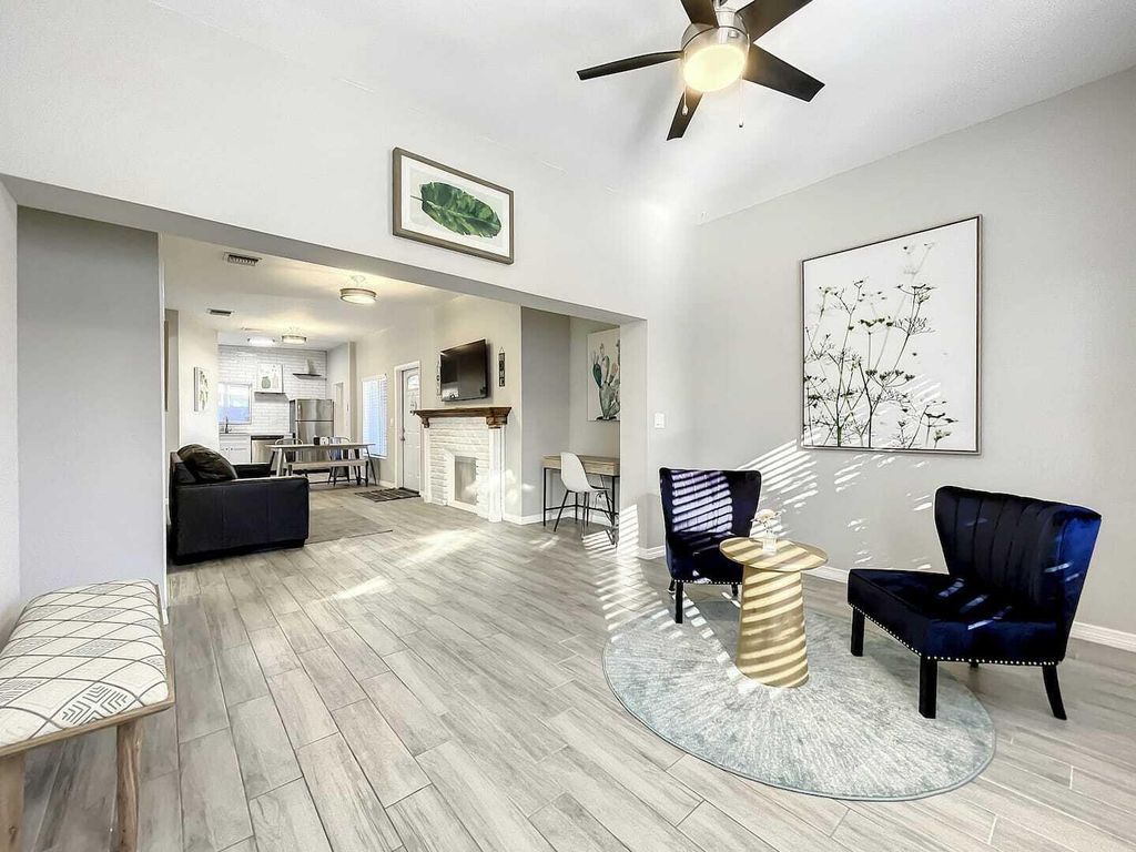 Photo of 1500 SW 12th Street SW, Fort Lauderdale, FL 33312 (MLS # B26031774)