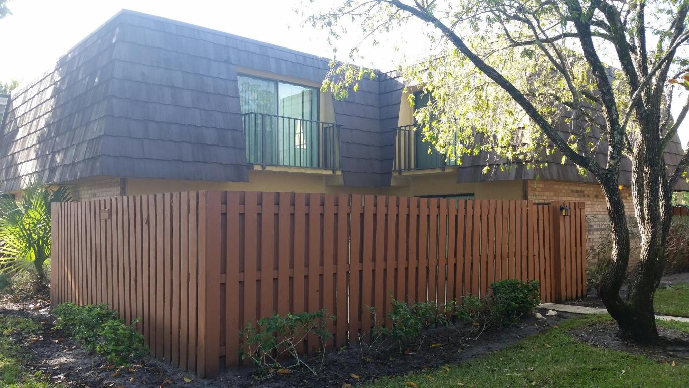 EMERALD LAKES PH IV - Residential Lease