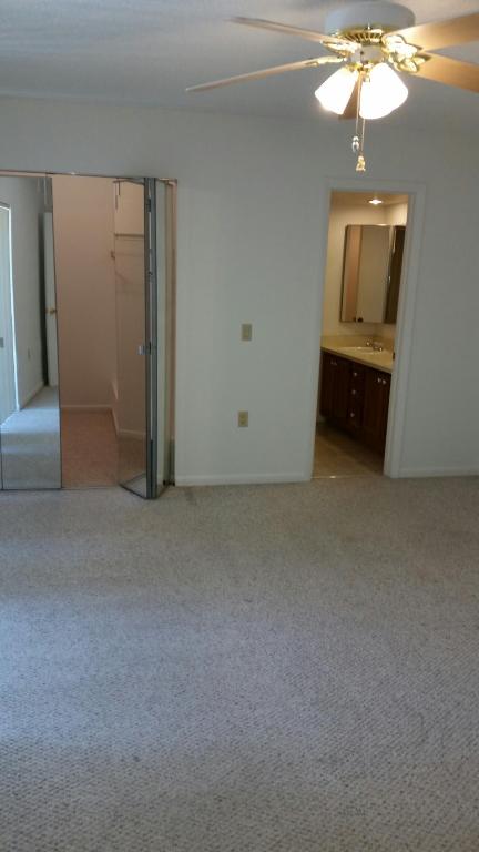 EMERALD LAKES PH IV - Residential Lease