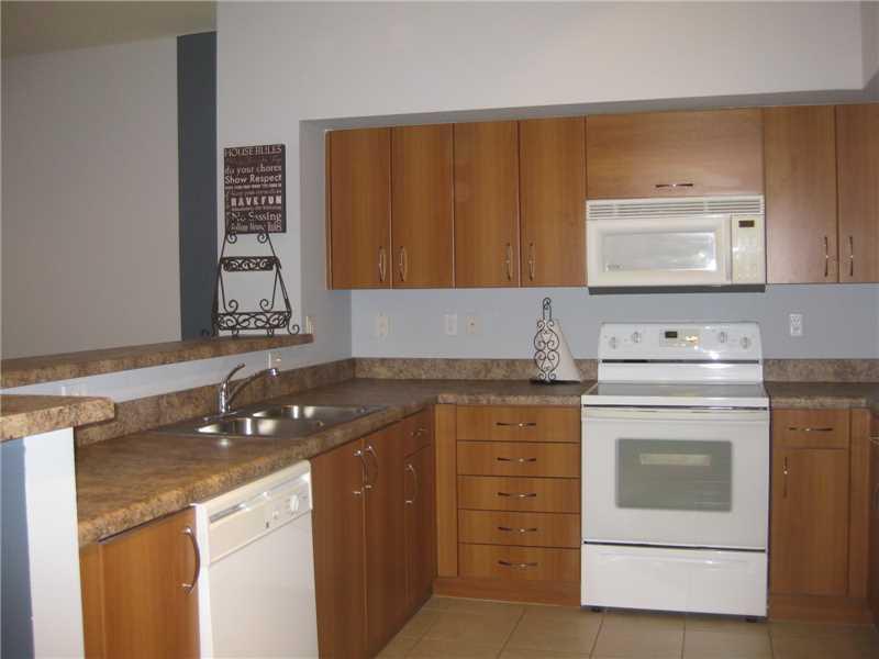 PINEAPPLE GROVE VILLAGE - Residential Lease