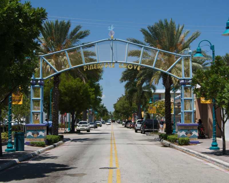 PINEAPPLE GROVE VILLAGE - Residential Lease