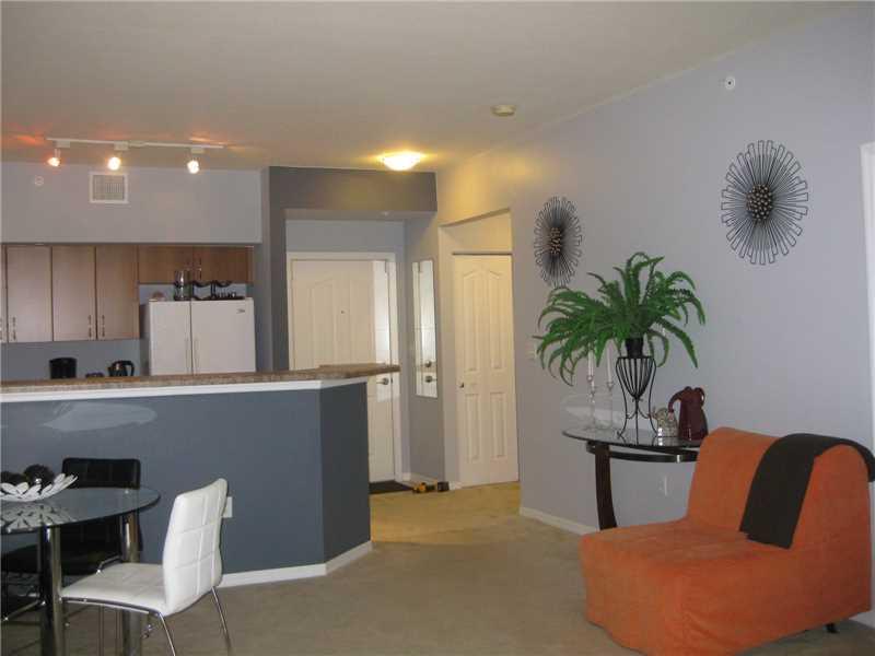 PINEAPPLE GROVE VILLAGE - Residential Lease