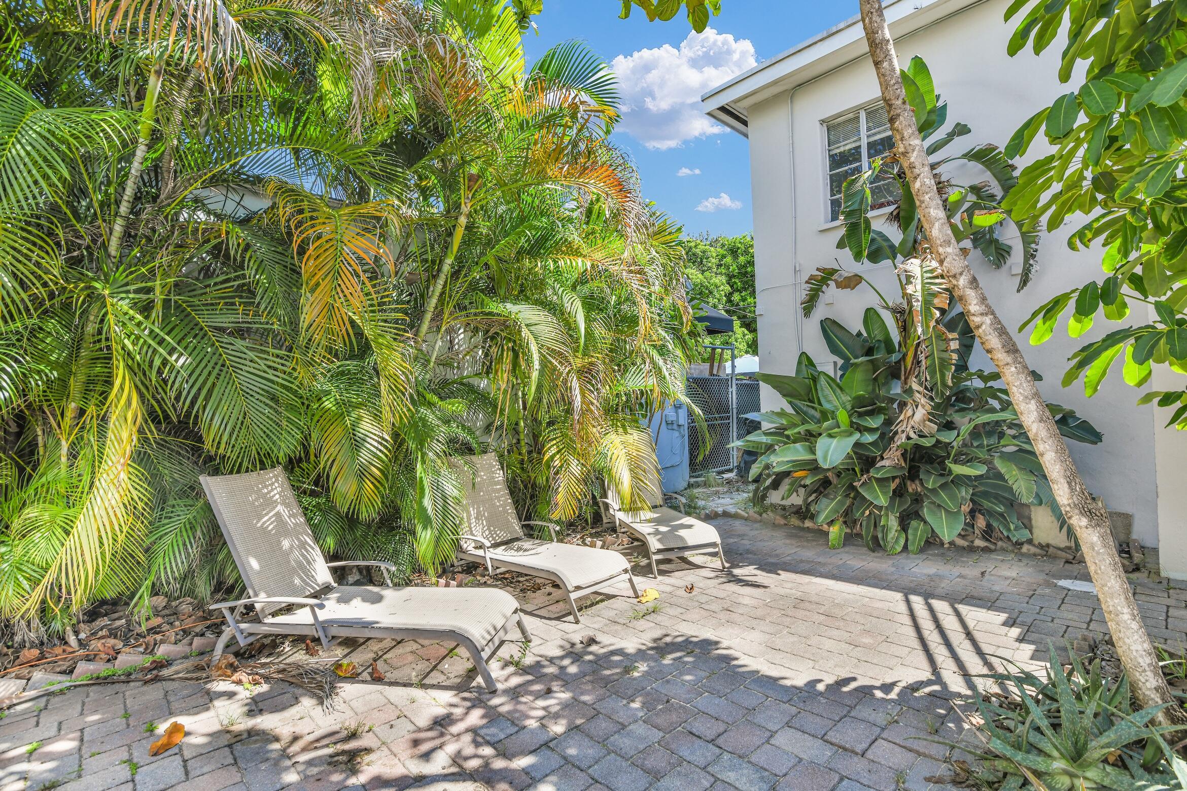 LAKE WORTH TOWN OF - Residential Lease