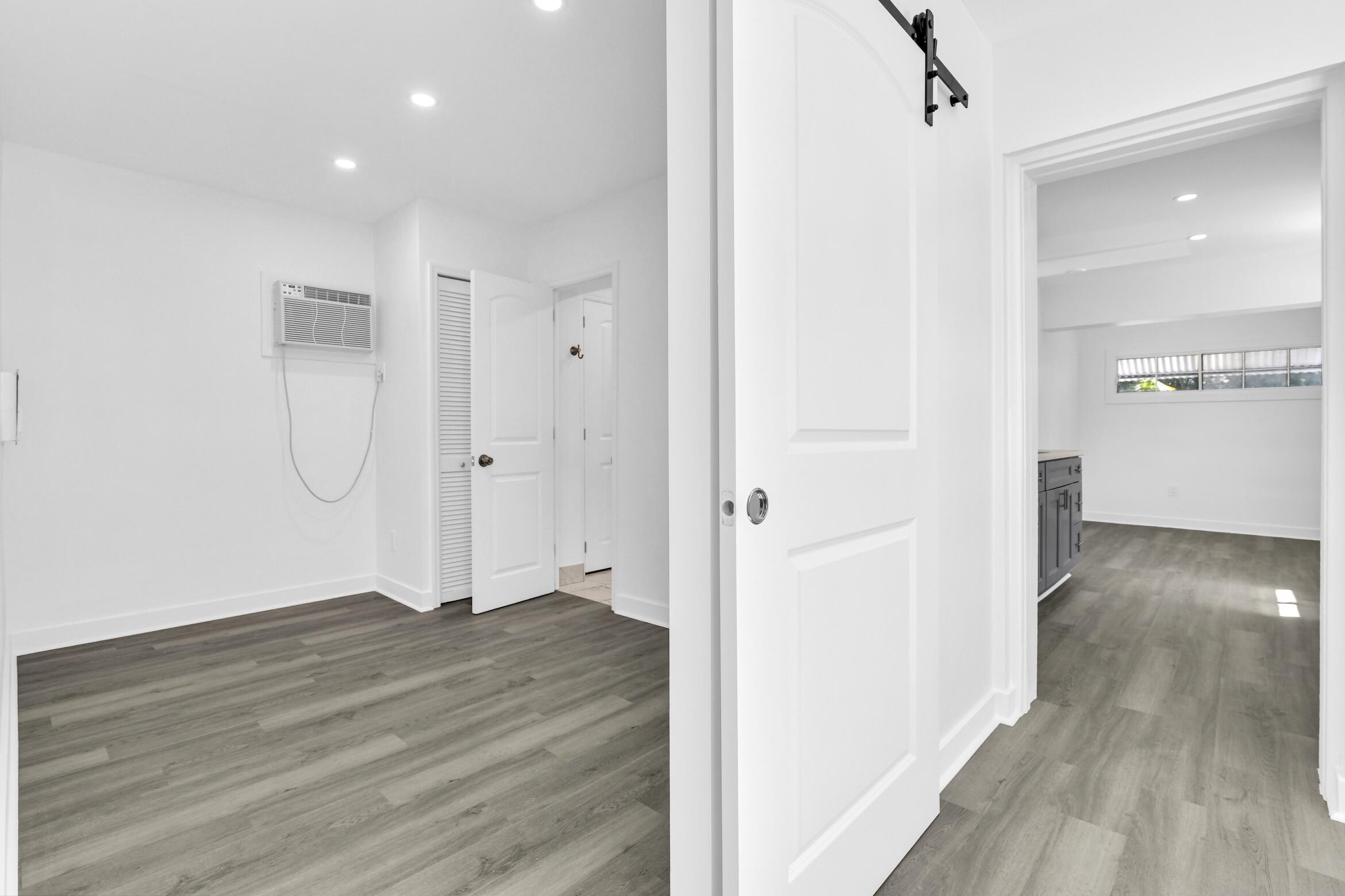 LAKE WORTH TOWN OF - Residential Lease