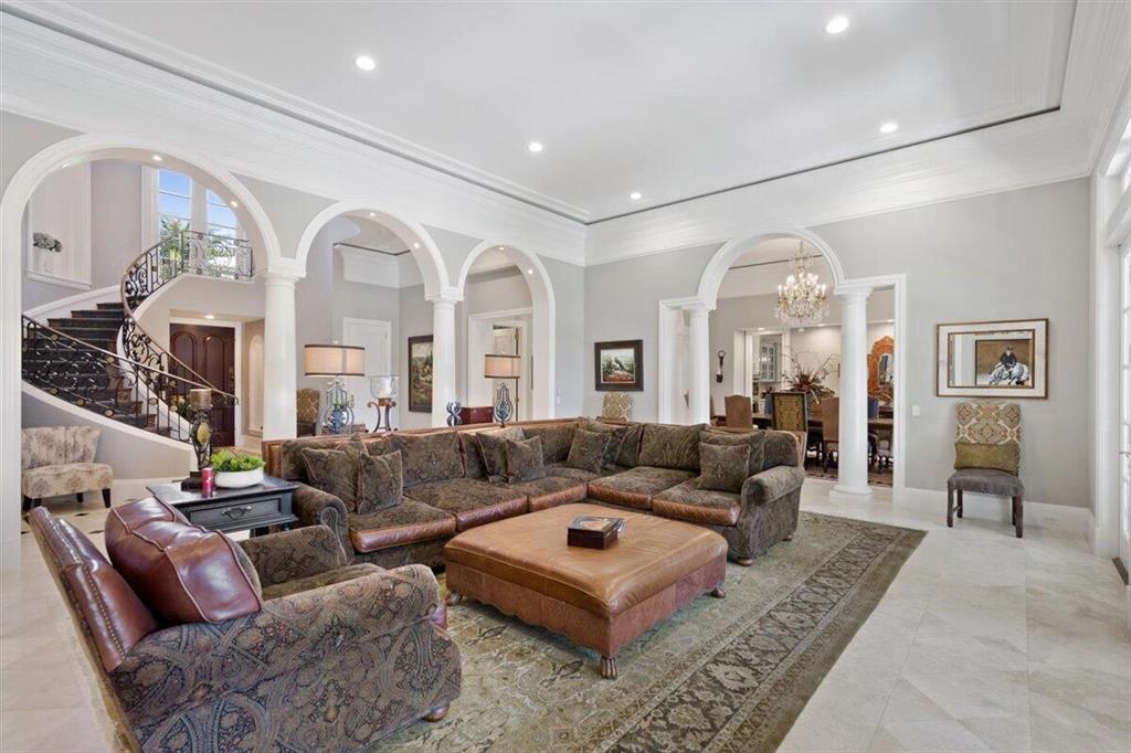 BRIDLE PATH OF P B POLO & - Residential