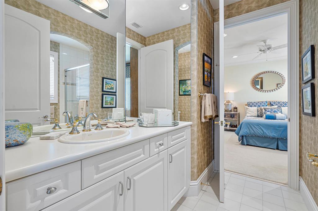 LAKE ROGERS ISLE UNIT D - Residential