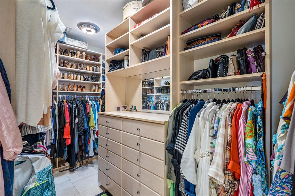 LAKE ROGERS ISLE UNIT D - Residential