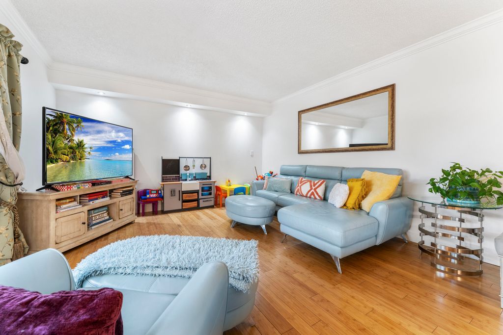 Photo of 724 7th Court, Palm Beach Gardens, FL 33410 (MLS # R10960158)