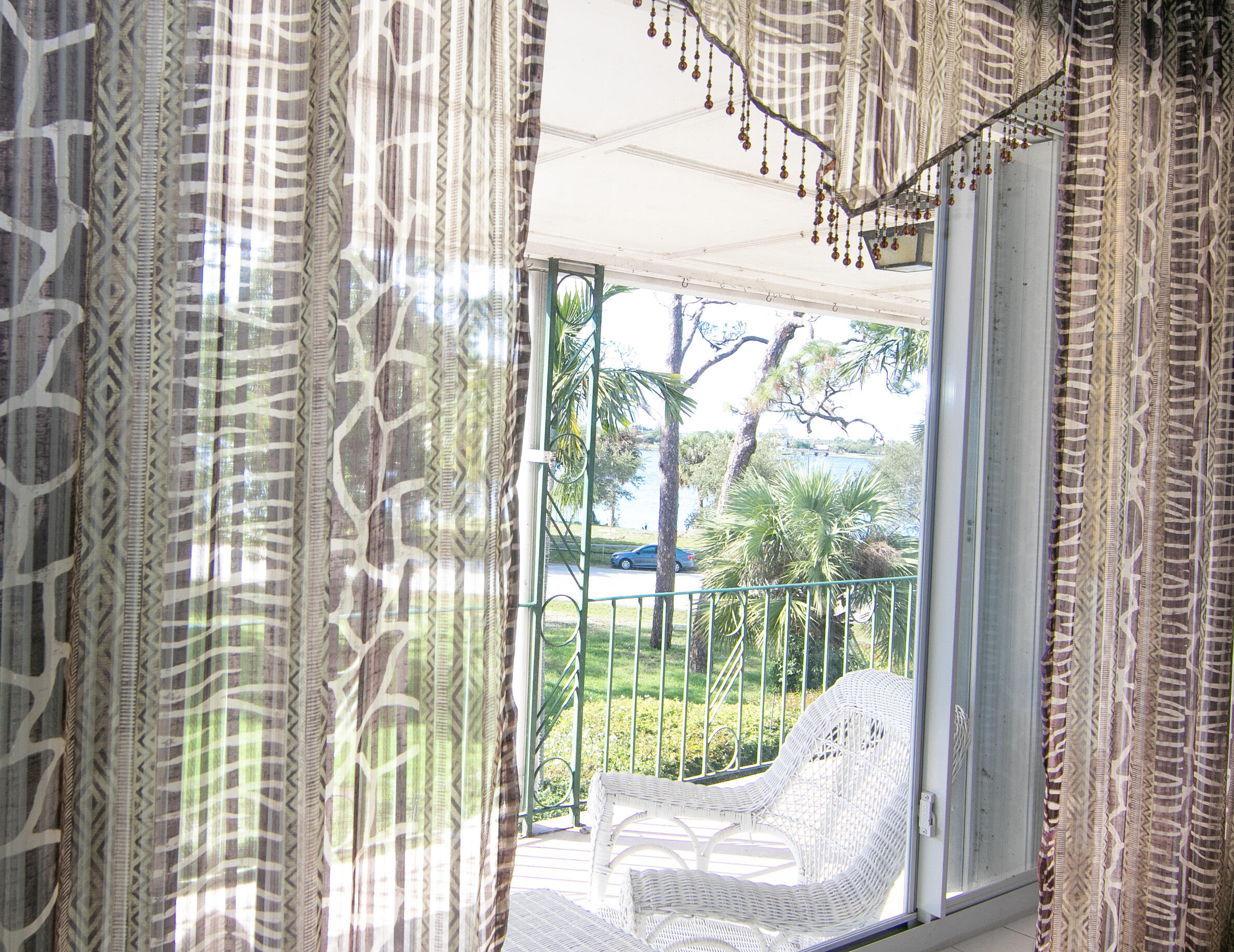 4056 Lake Osborne Drive 15