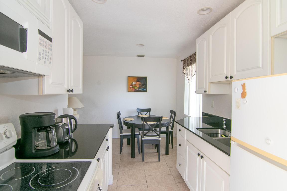 PARK TOWERS APARTMENTS CONDO - Residential