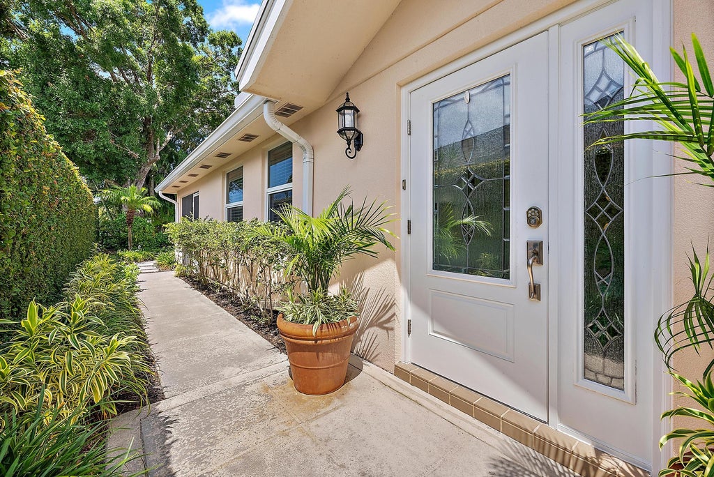 Photo of 197 Brier Circle, Jupiter, FL 33458 (MLS # R11095474)