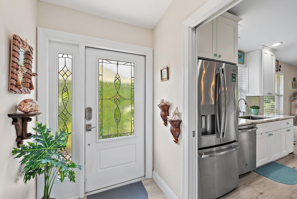 Photo of 197 Brier Circle, Jupiter, FL 33458 (MLS # R11095474)