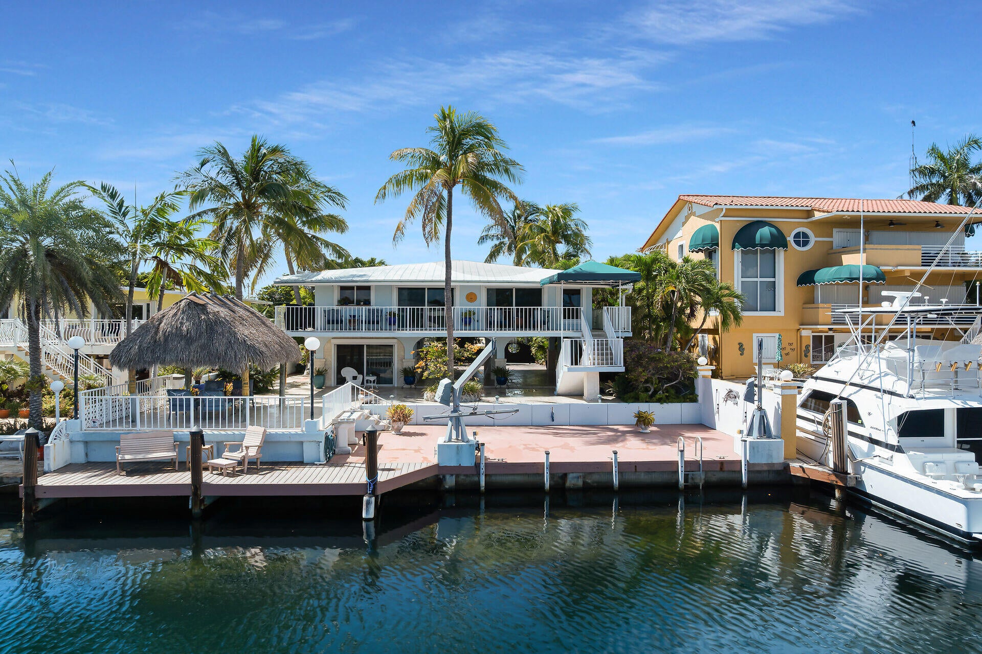 114 N COCONUT PALM Boulevard
