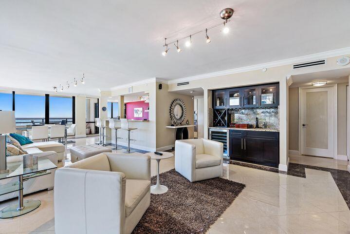 THIRTY FIVE SIXTY CONDO - Residential Lease
