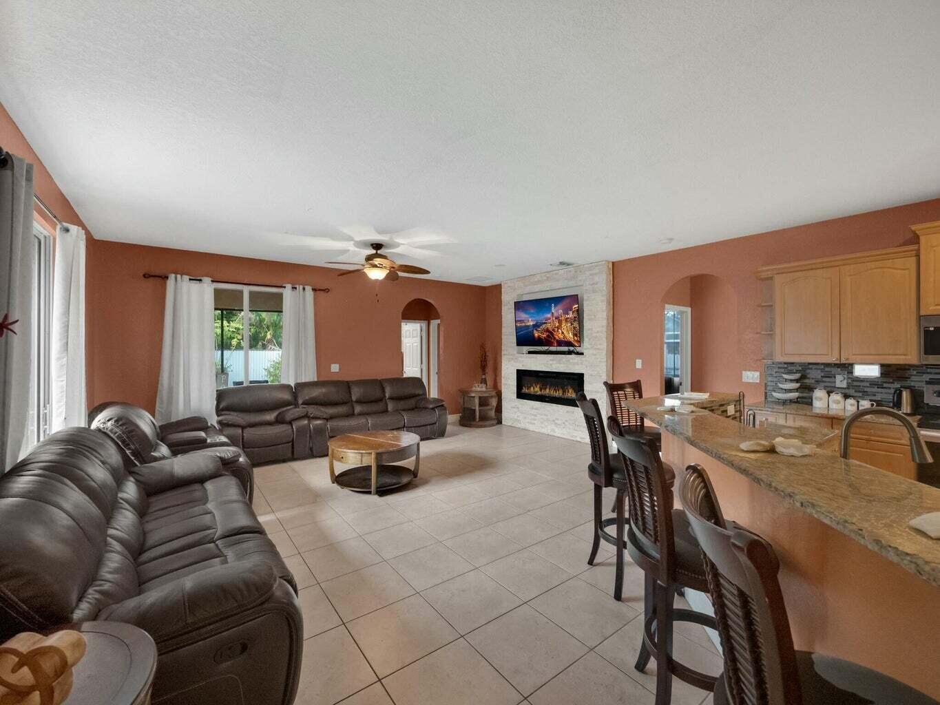 PORT ST LUCIE SECTION 19 - Residential