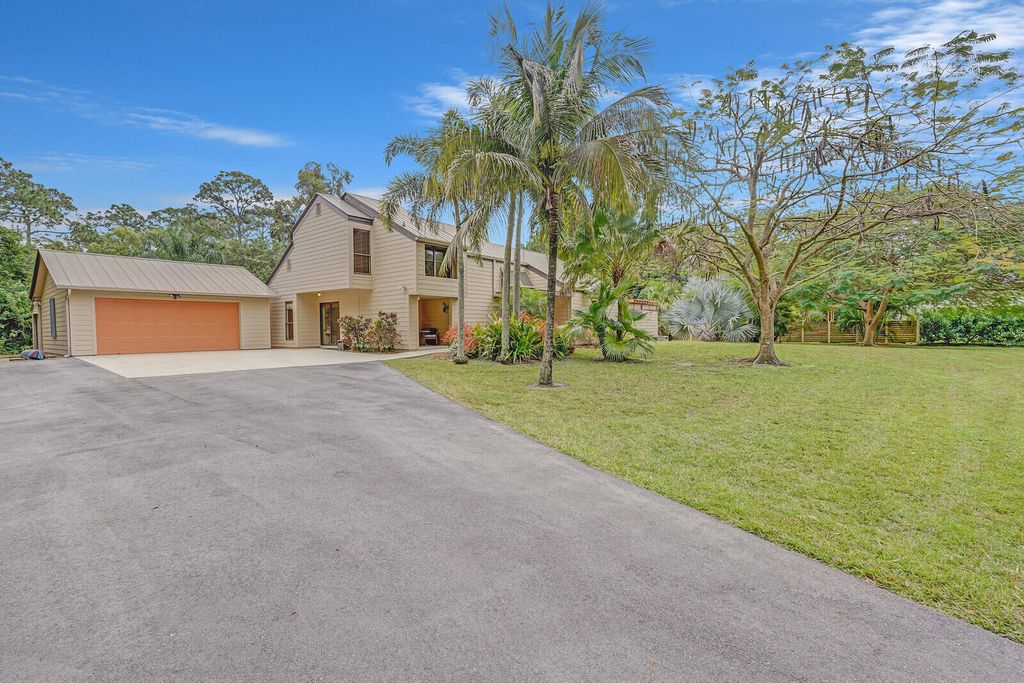 Photo of 17662 Bridle Lane, Jupiter, FL 33478 (MLS # R10954504)