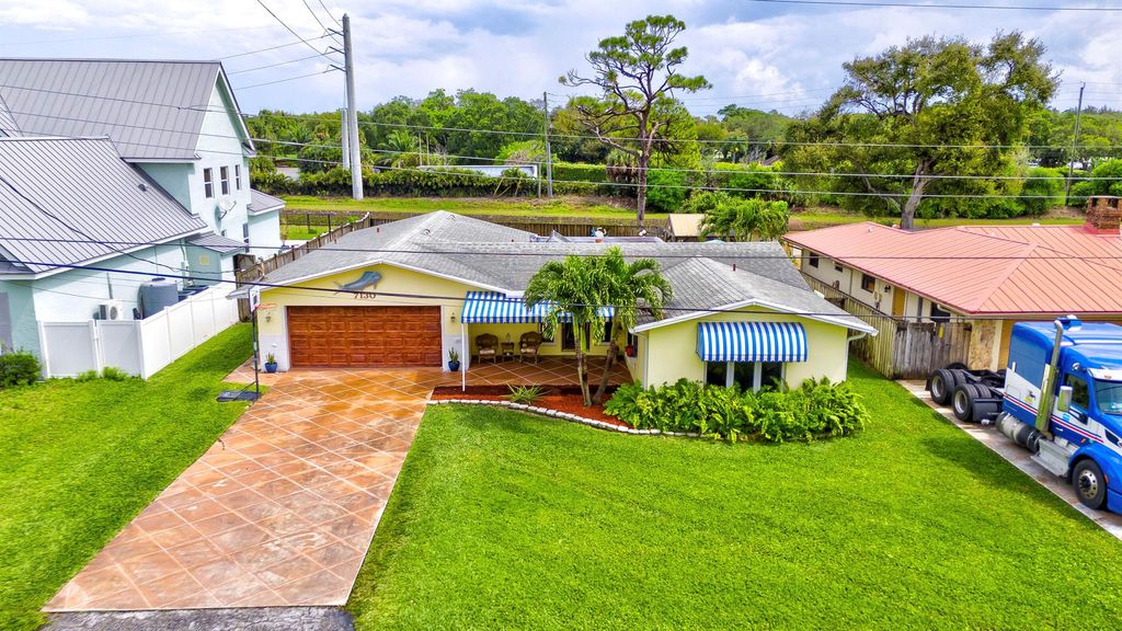 Photo of 7130 Thompson Road, Boynton Beach, FL 33426 (MLS # R10966688)
