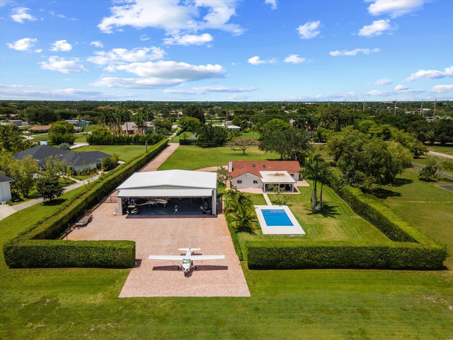 ANTIQUERS AERODROME UNREC - Residential