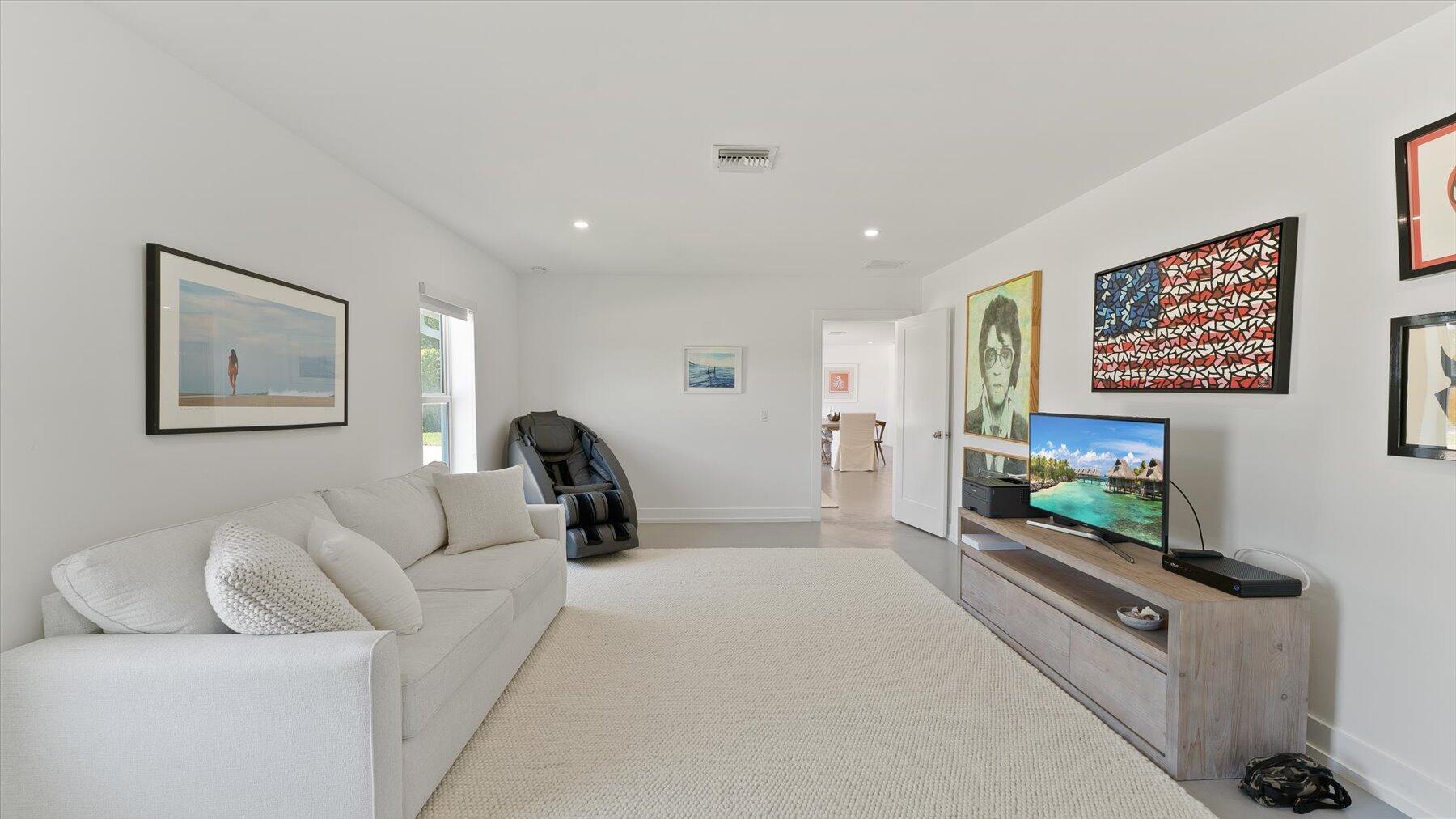 ANTIQUERS AERODROME UNREC - Residential